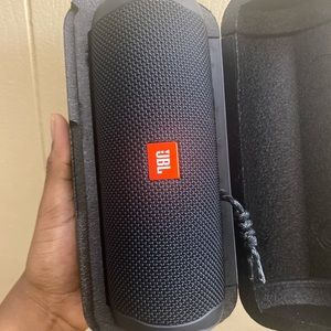 Brand new JBL Flip5 speaker